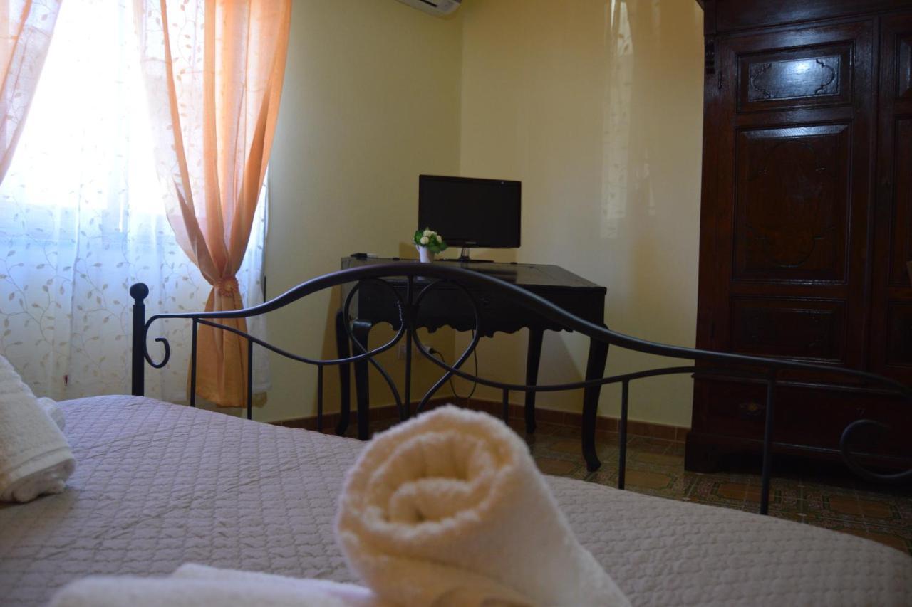Su Fassoi Cabras Bed & Breakfast Luaran gambar