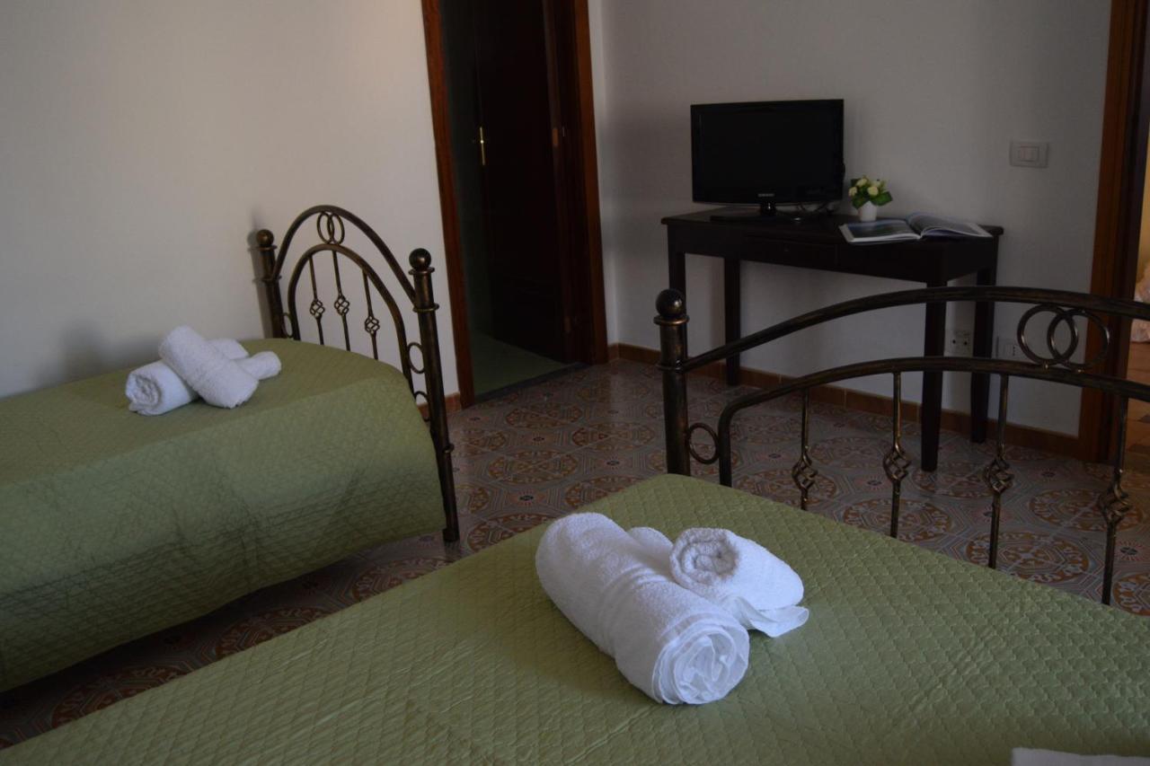 Su Fassoi Cabras Bed & Breakfast Luaran gambar