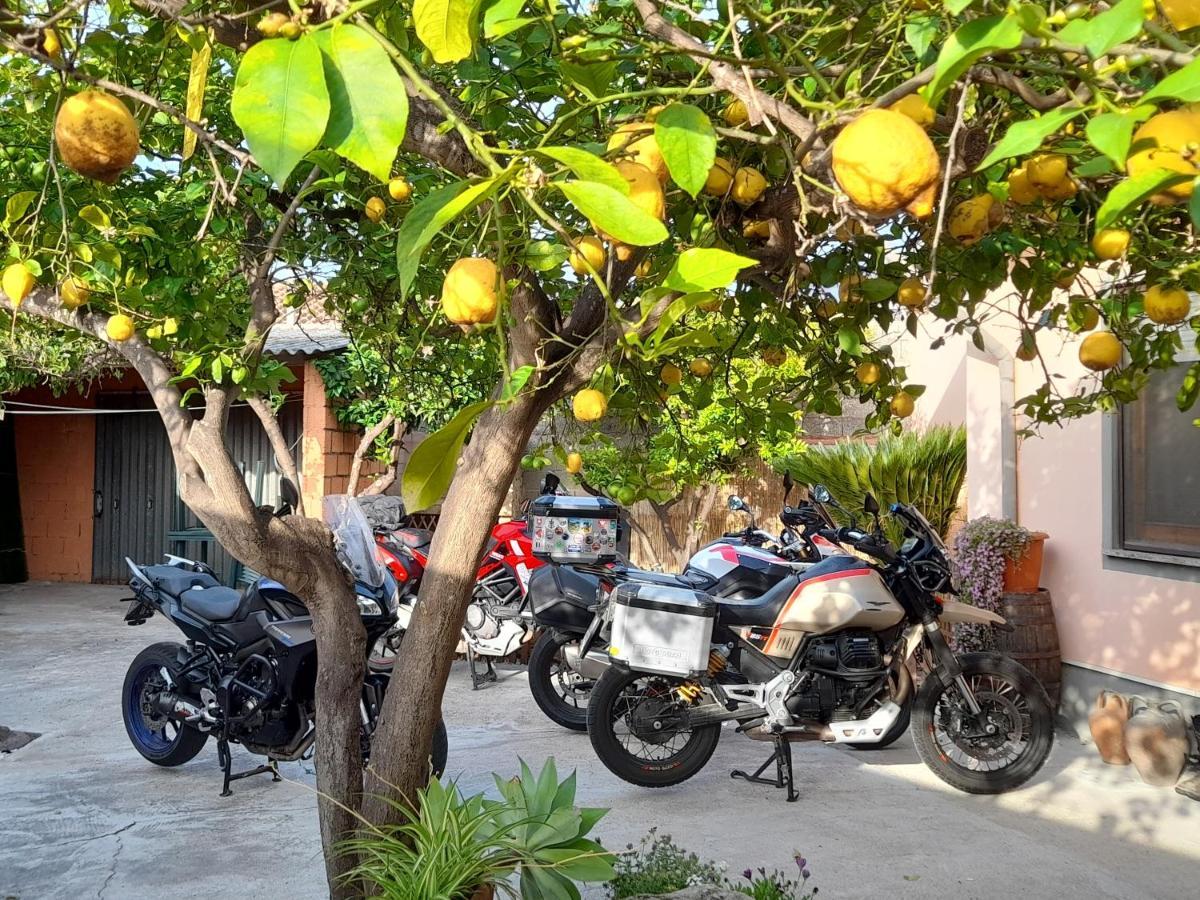Su Fassoi Cabras Bed & Breakfast Luaran gambar