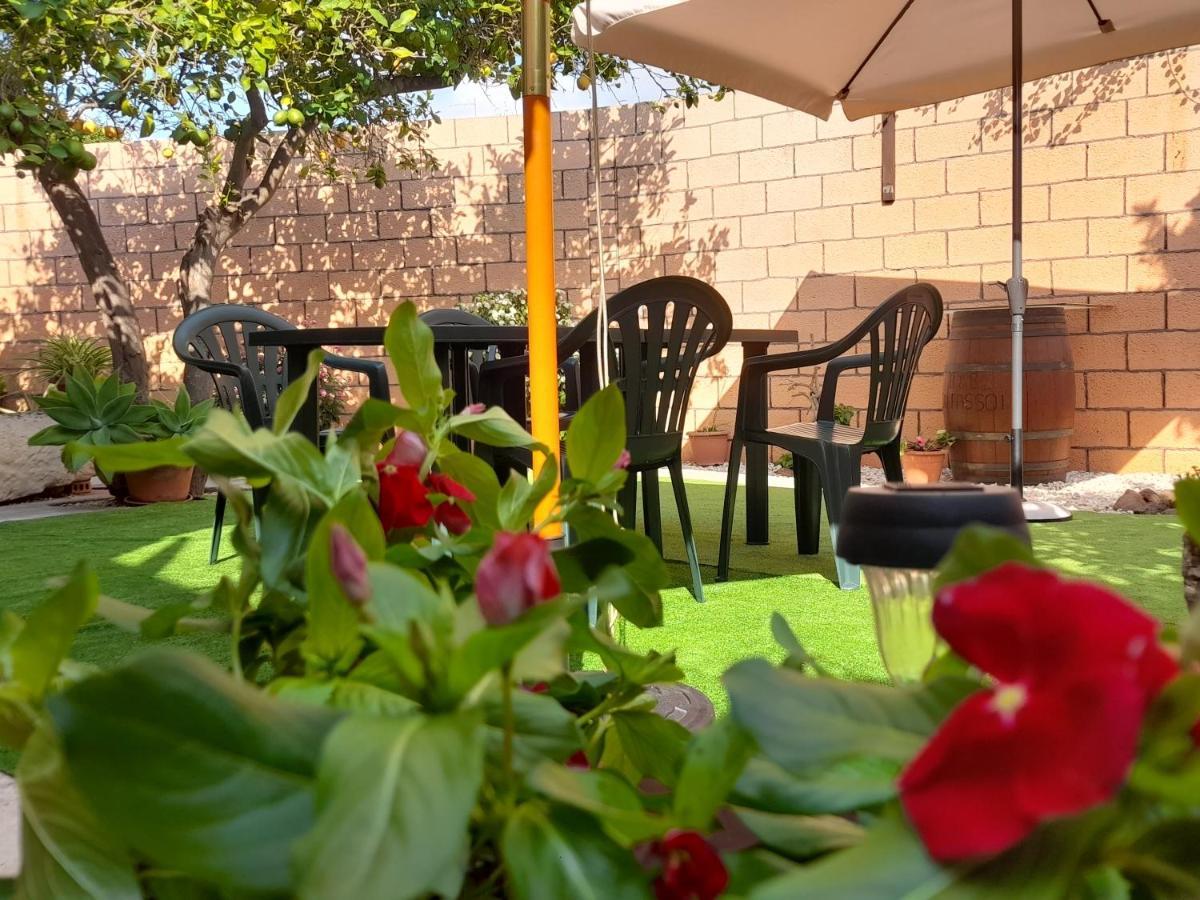 Su Fassoi Cabras Bed & Breakfast Luaran gambar